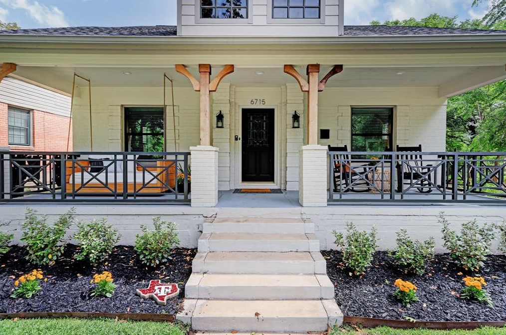 6715 Park Ln, Houston, TX 77023-4017