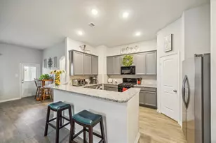 310 Morning Dove Trl, Sealy, TX 77474 - Photo 10