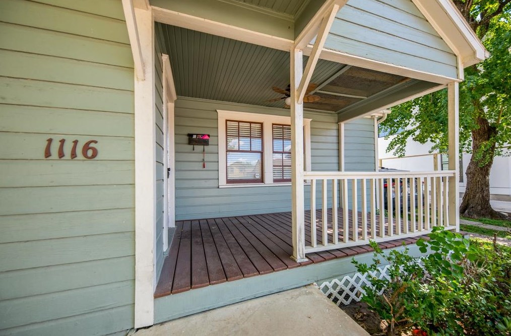1116 Alexander St, Houston, TX 77008