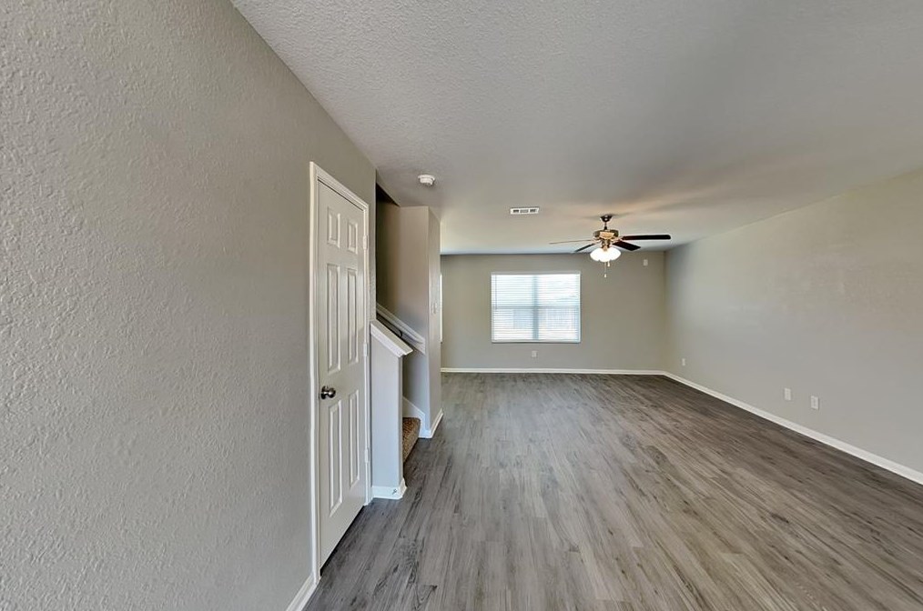 16738 N Rail Dr, Conroe, TX 77385