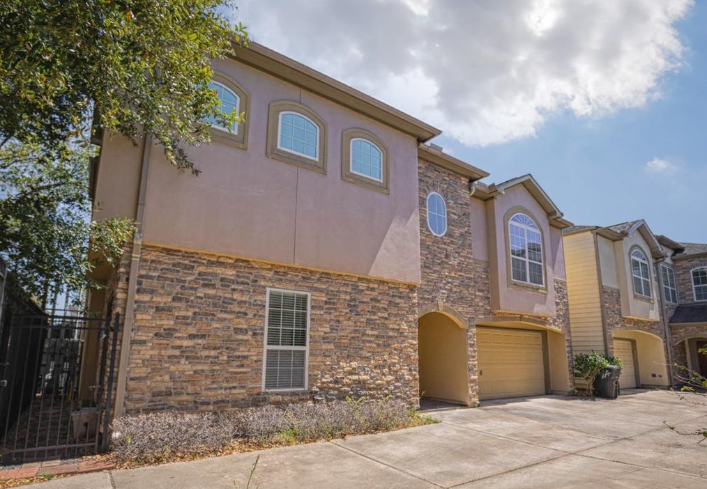 5945 Kiam St #4a, Houston, TX