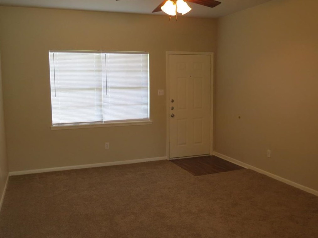 46623 Old Houston Hwy #2, Waller, TX 77484