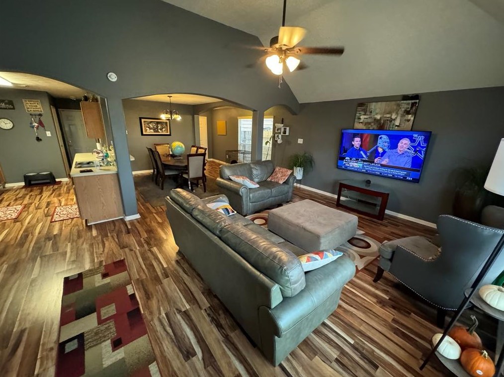 13978 Maximos Dr, Houston, TX 77083