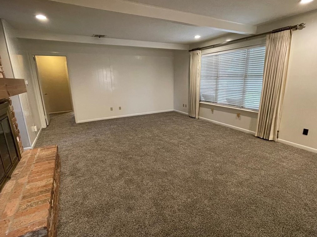 13823 Piping Rock Ln, Houston TX  77077-5428 exterior