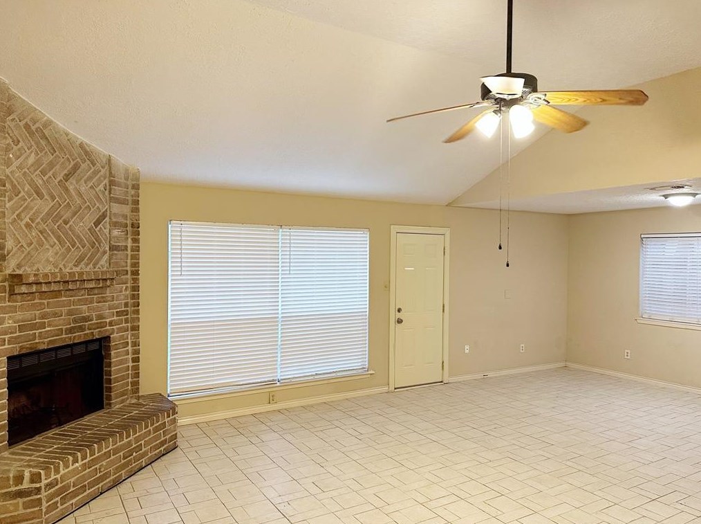 21306 Bridgepoint Ln, Spring TX  77388-3811 exterior