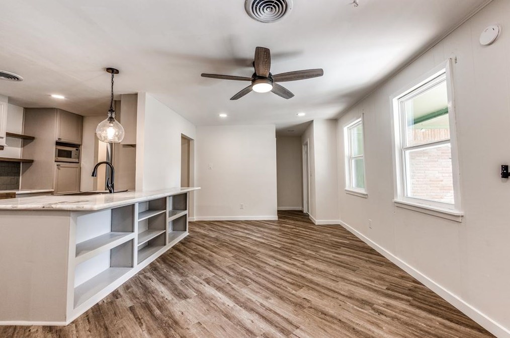 4414 Libbey Ln, Houston TX  77092-5303 exterior