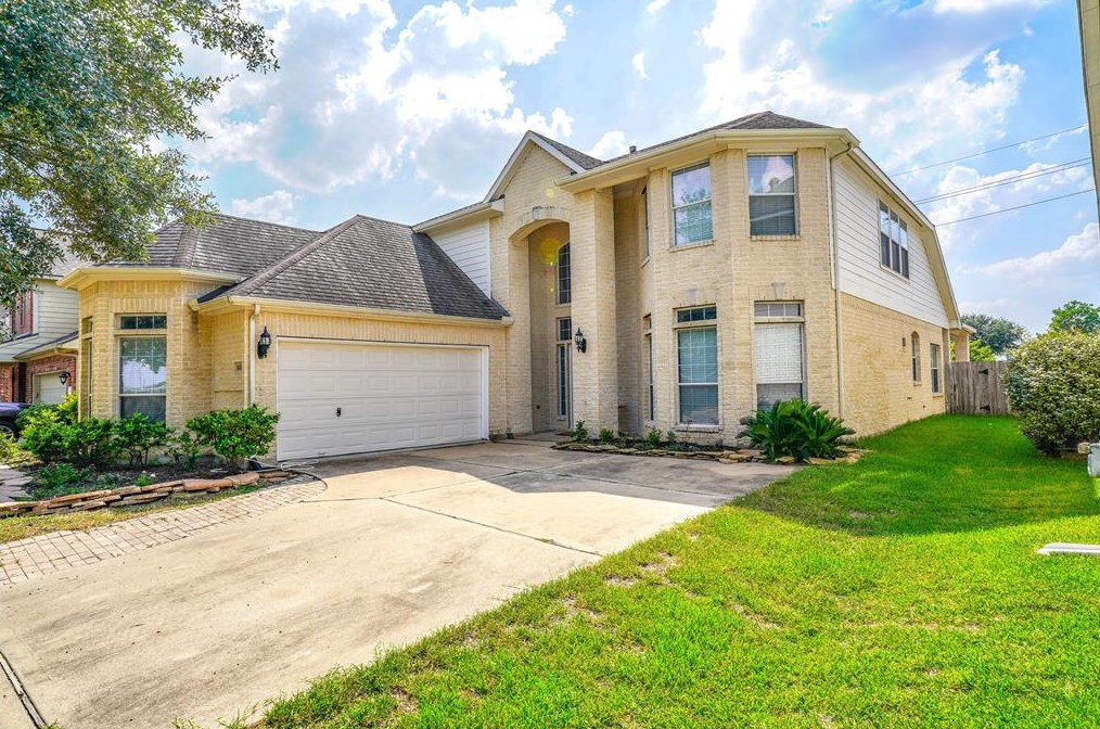 9511 Langley Springs Dr, Houston, TX 77095-7257