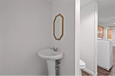 608 Miller Street, Anahuac, TX 77514 - Photo 22