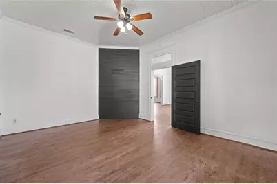 608 Miller Street, Anahuac, TX 77514 - Photo 12