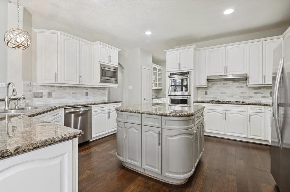 5819 Santa Fe Springs Dr, Houston TX  77041-5759 exterior