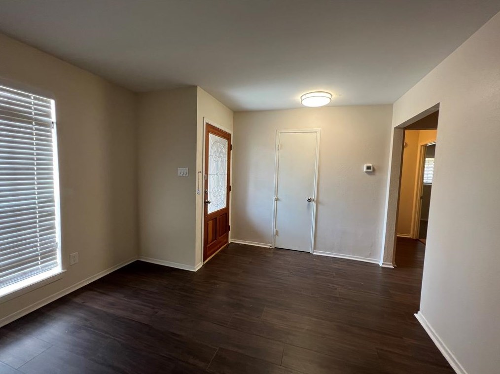 12111 Sandhurst Dr, Houston TX  77048-4109 exterior
