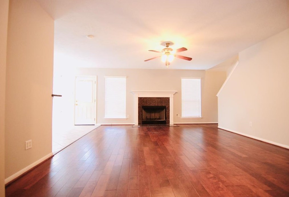 3102 Millers Oak Ln, Sugar Land, TX 77498