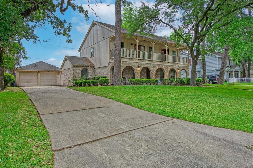 5410 Old Lodge Dr, Houston, TX 77066