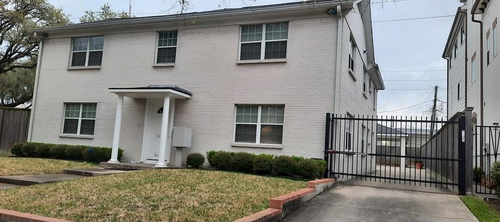 2126 Banks St #2, Houston, TX 77098