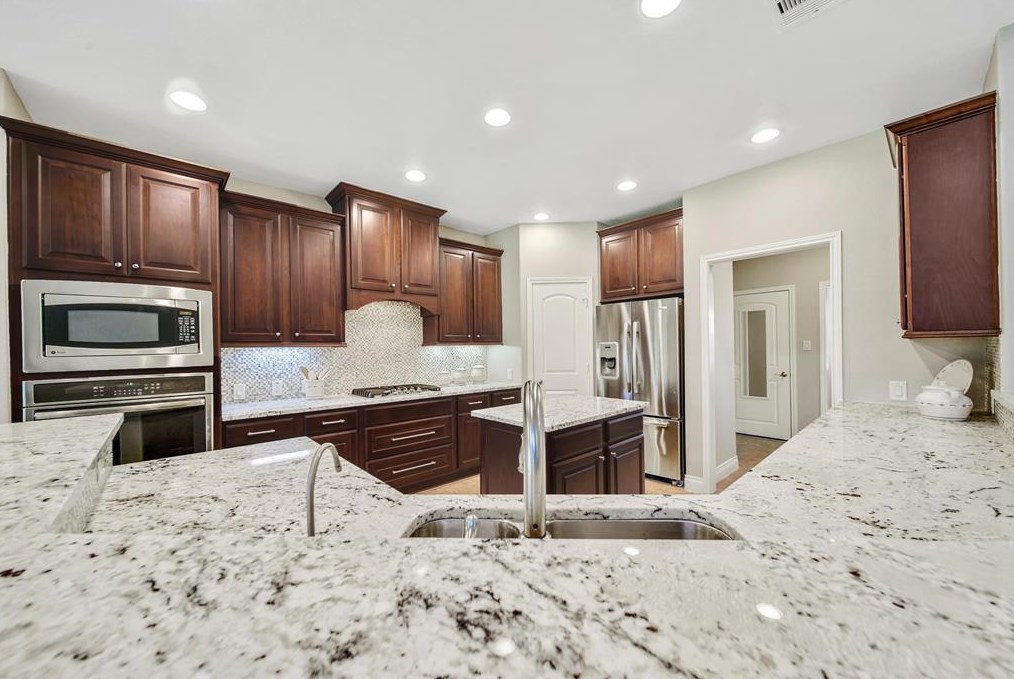 27602 Liberty Hts Ln, Fulshear TX 77441-1480 exterior