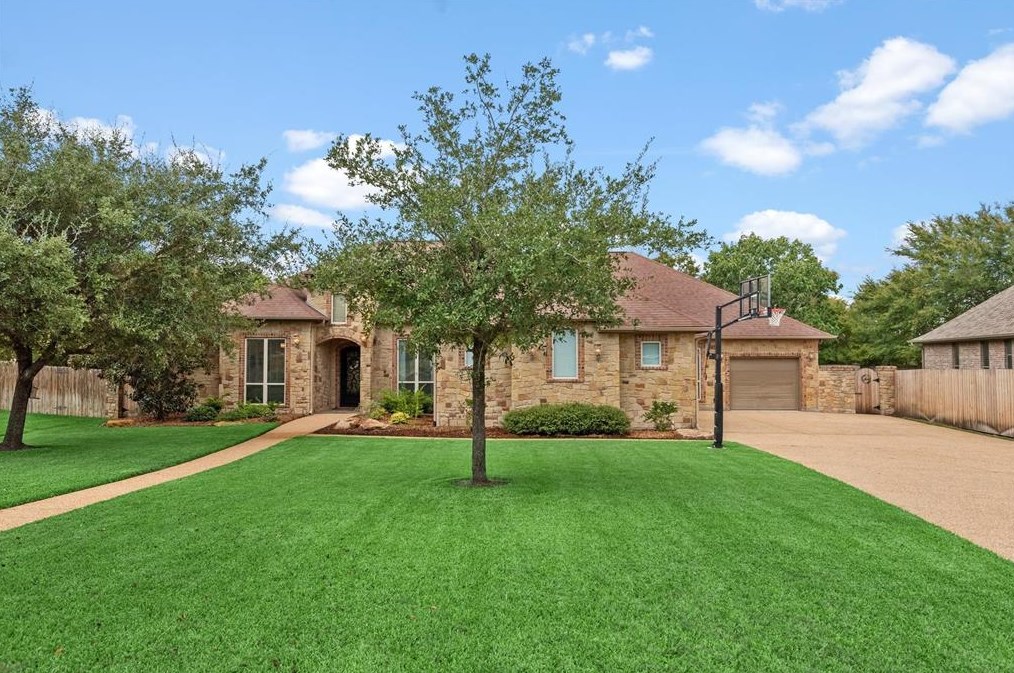 2137 Rockcliffe Loop, College Station, TX 77845