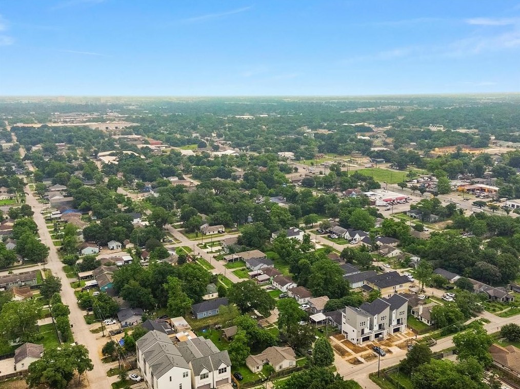 4327 Idaho, Houston TX  77021-4951 exterior