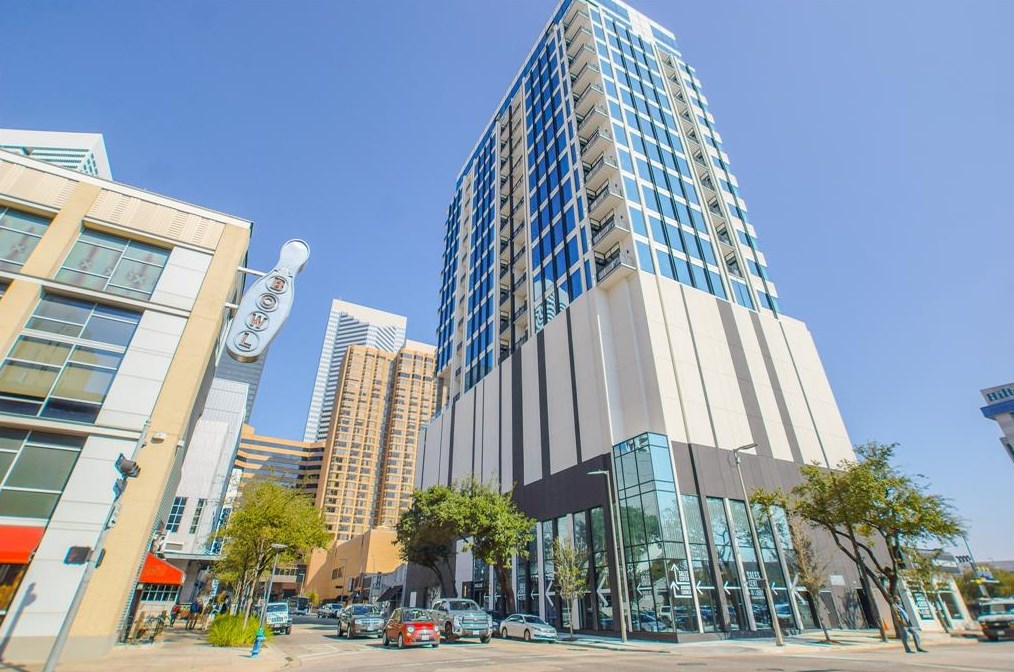 1211 Caroline St #1008, Houston, TX 77002