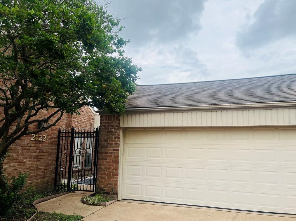 2122 Ashford Hollow Ln, Houston, TX 77077