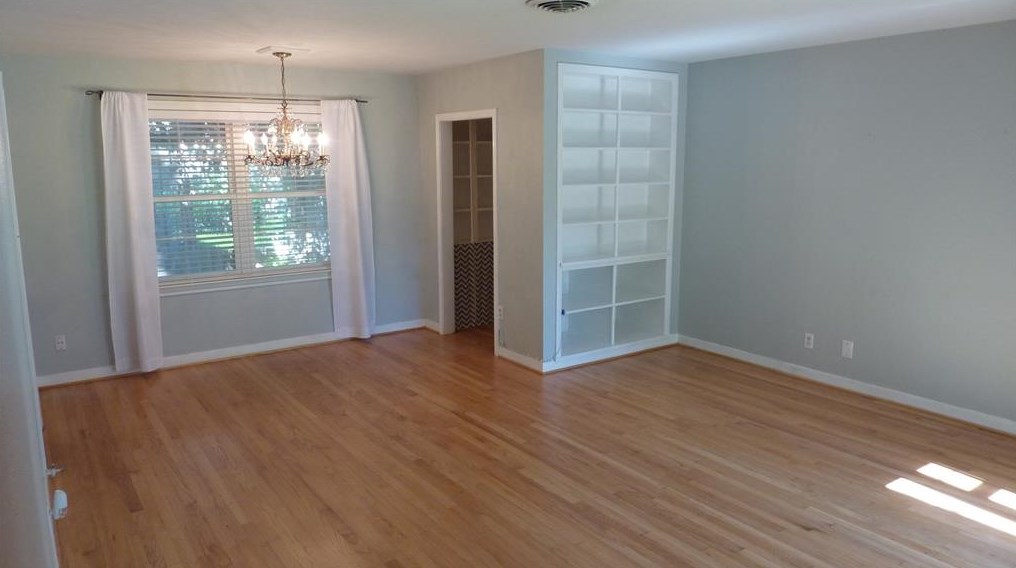 12811 Butterfly Ln, Houston TX  77024-4740 exterior