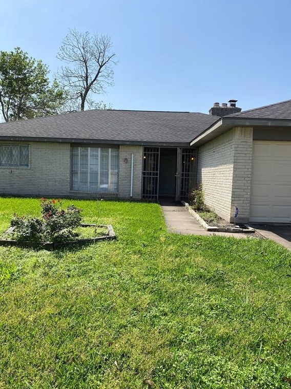 10723 Sandstone St, Houston, TX 77072