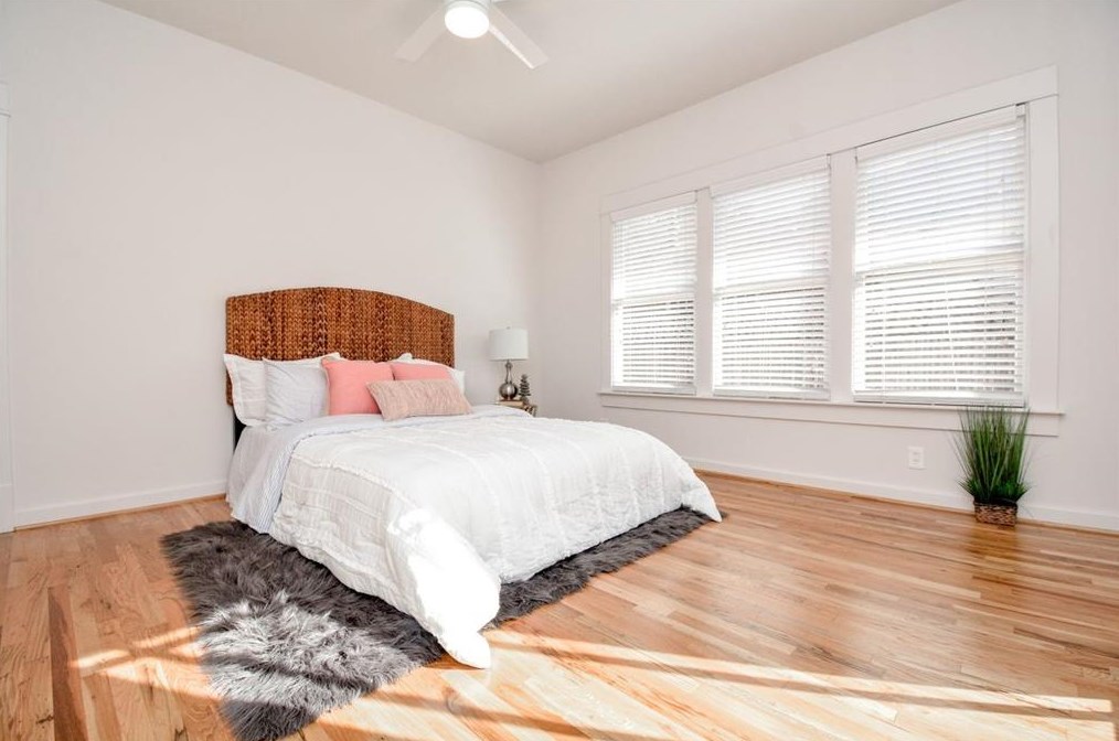 2418 Mandell, Houston TX 77005-1828 exterior