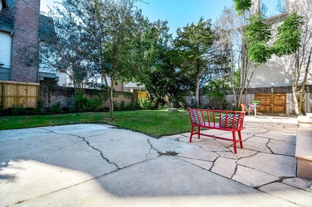 2418 Mandell, Houston TX 77005-1828 exterior