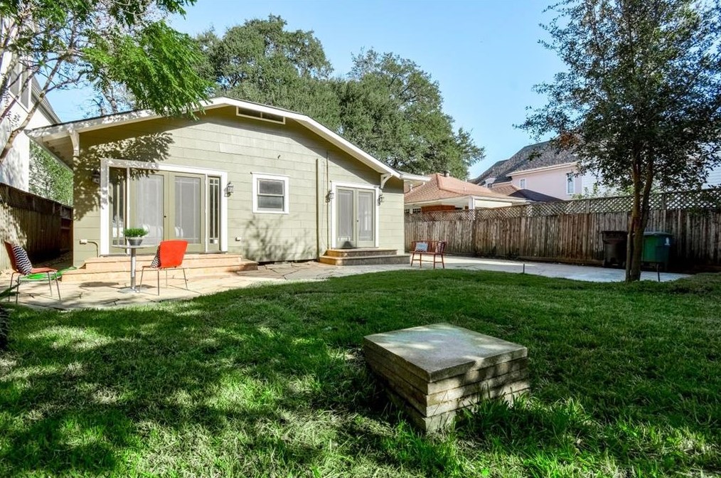 2418 Mandell, Houston TX 77005-1828 exterior