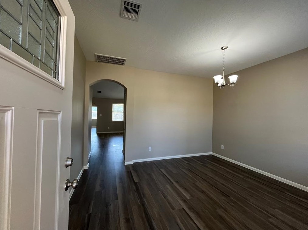 1531 Chandler Park Ln, Fresno, TX 77545