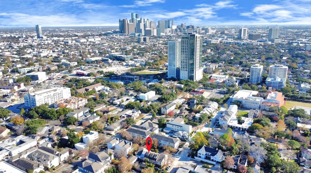 3540 Yupon St, Houston TX  77006-4216 exterior