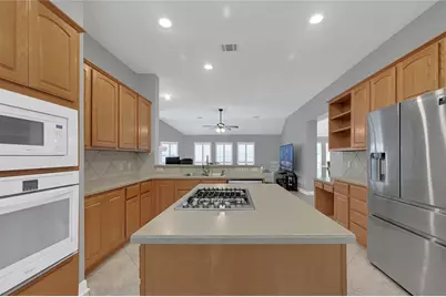 5714 Bayberry Way, Sugar Land, TX 77479 - Photo 36