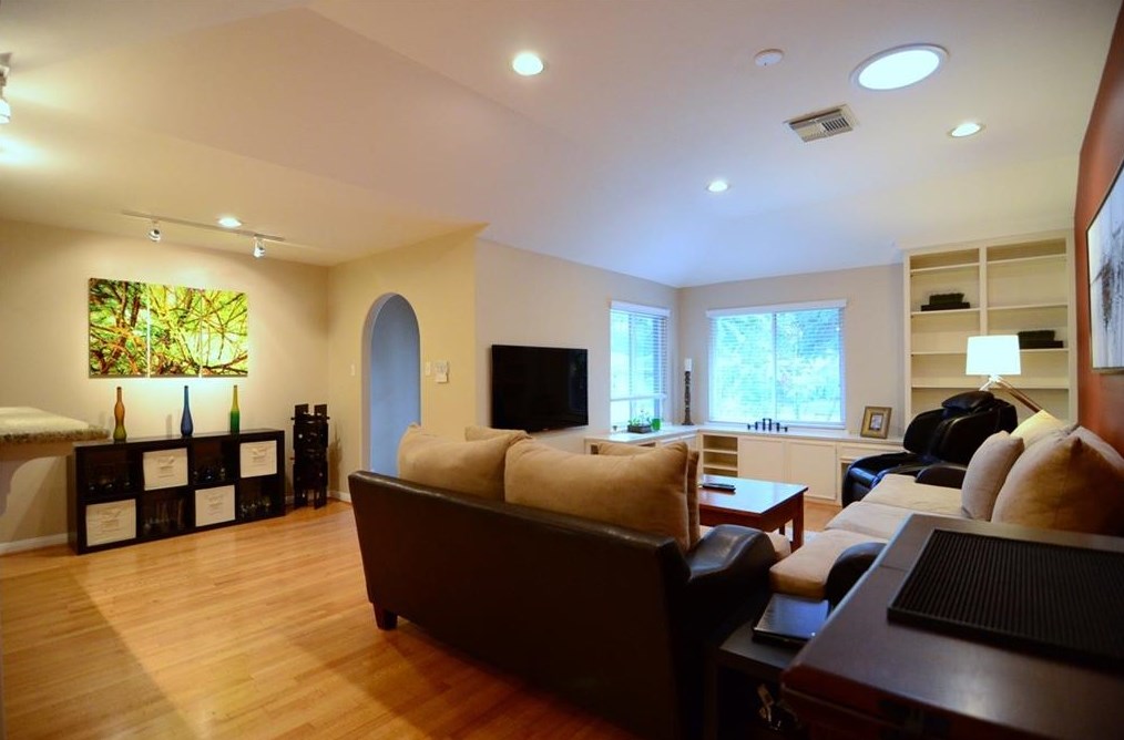 5533 Judalon Ln, Houston TX  77056-7224 exterior