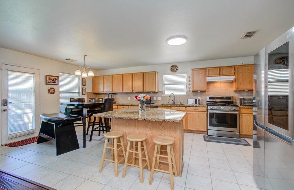 2106 Gable Holw Ln, Katy TX  77450-6771 exterior