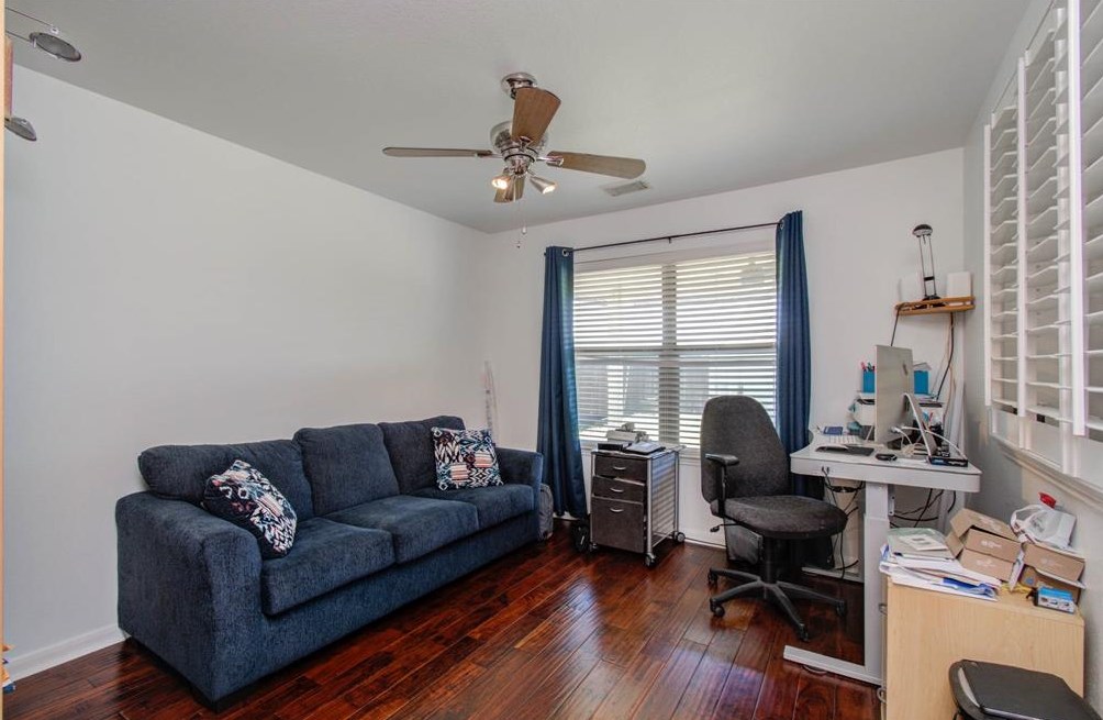 2106 Gable Holw Ln, Katy TX  77450-6771 exterior