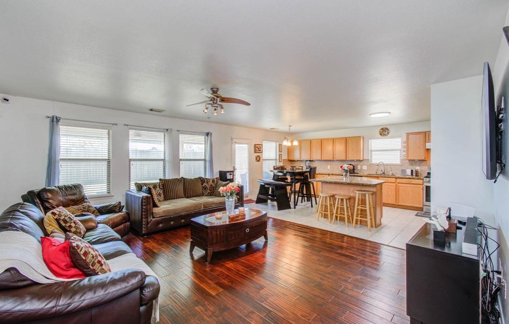 2106 Gable Holw Ln, Katy TX  77450-6771 exterior