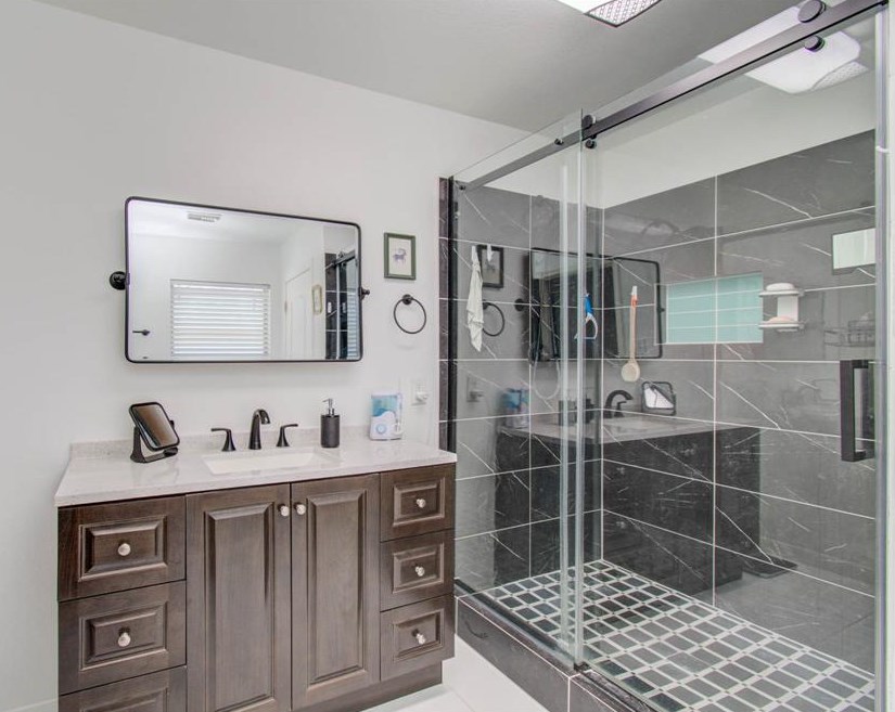 2106 Gable Holw Ln, Katy TX  77450-6771 exterior