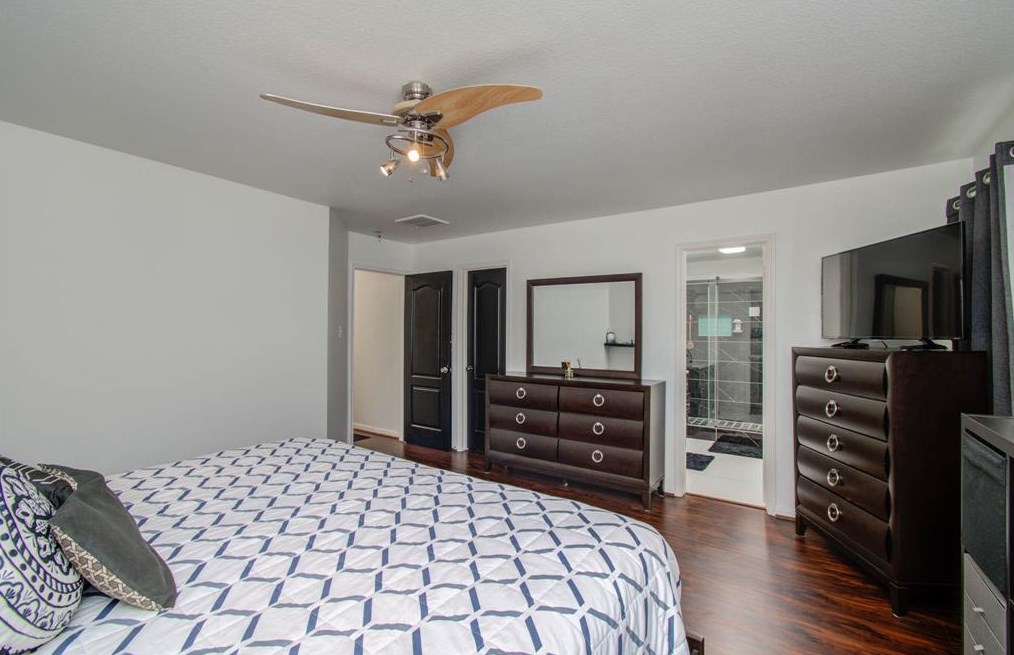 2106 Gable Holw Ln, Katy TX  77450-6771 exterior