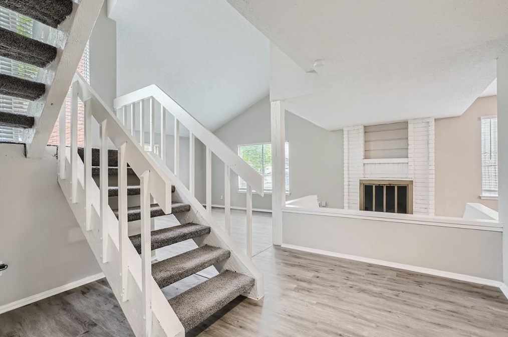 10415 Huntington Estates Dr, Houston, TX 77099