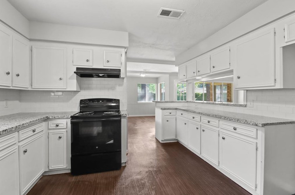 25523 Stone Mill Ln, Spring, TX 77373