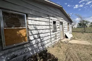 3406 E 15th St, Lubbock, TX 79403 - Photo 4