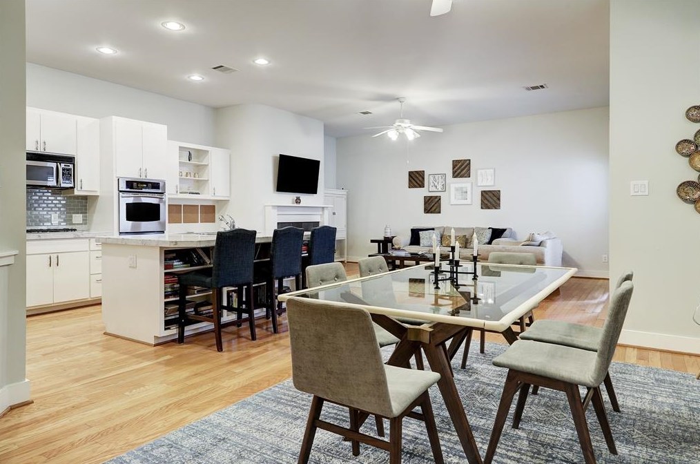 2517 Brinkman St, Houston TX  77008-1849 exterior