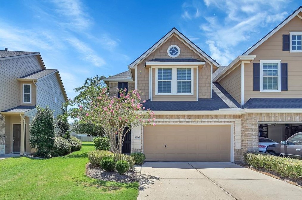 12942 Iris Garden Ln, Houston, TX 77044