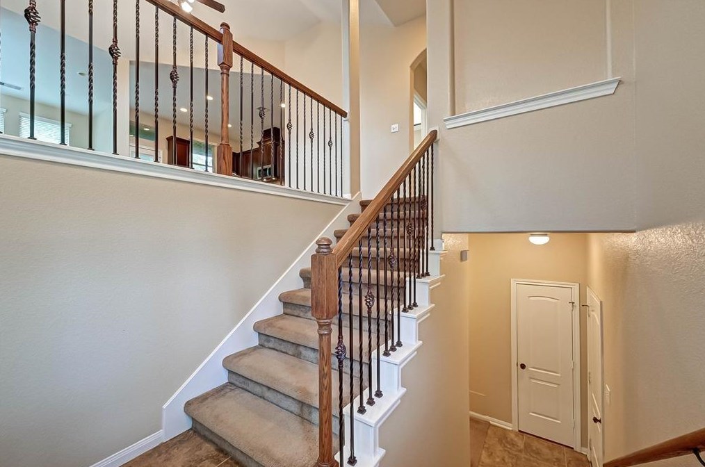 18 Cheswood Manor Ct, Spring TX  77382-5432 exterior