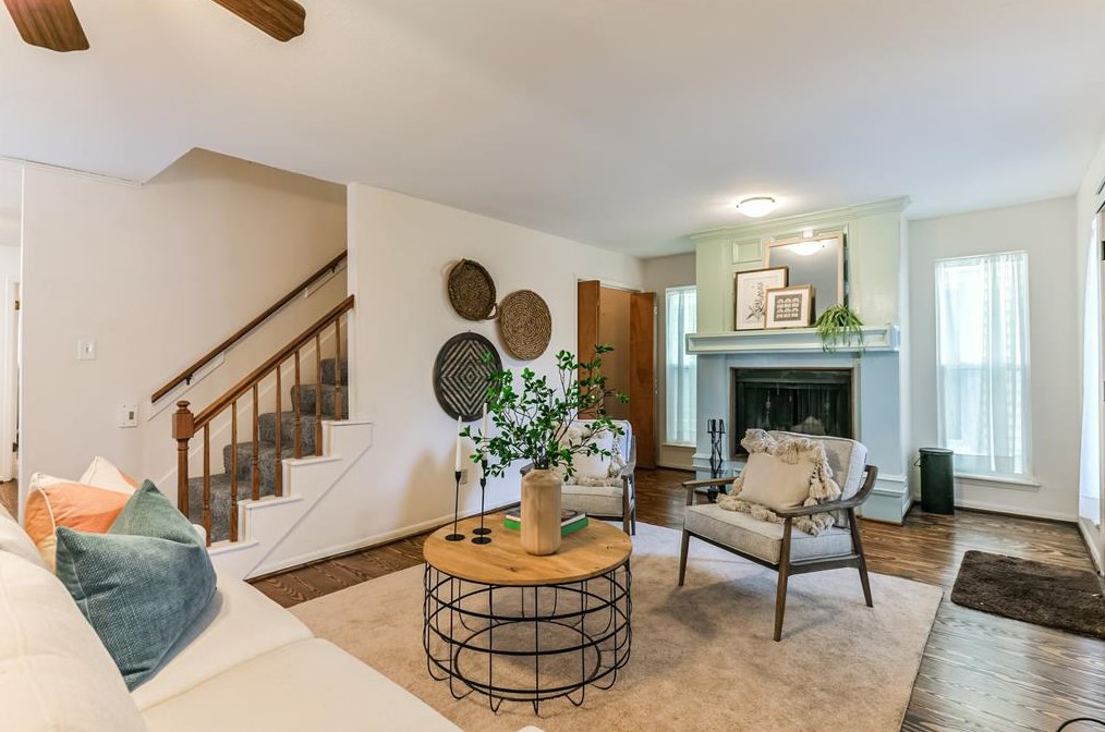 1219 Sealy St, Galveston TX 77550-4029 exterior