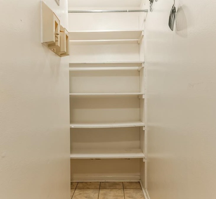 1219 Sealy St, Galveston TX 77550-4029 exterior