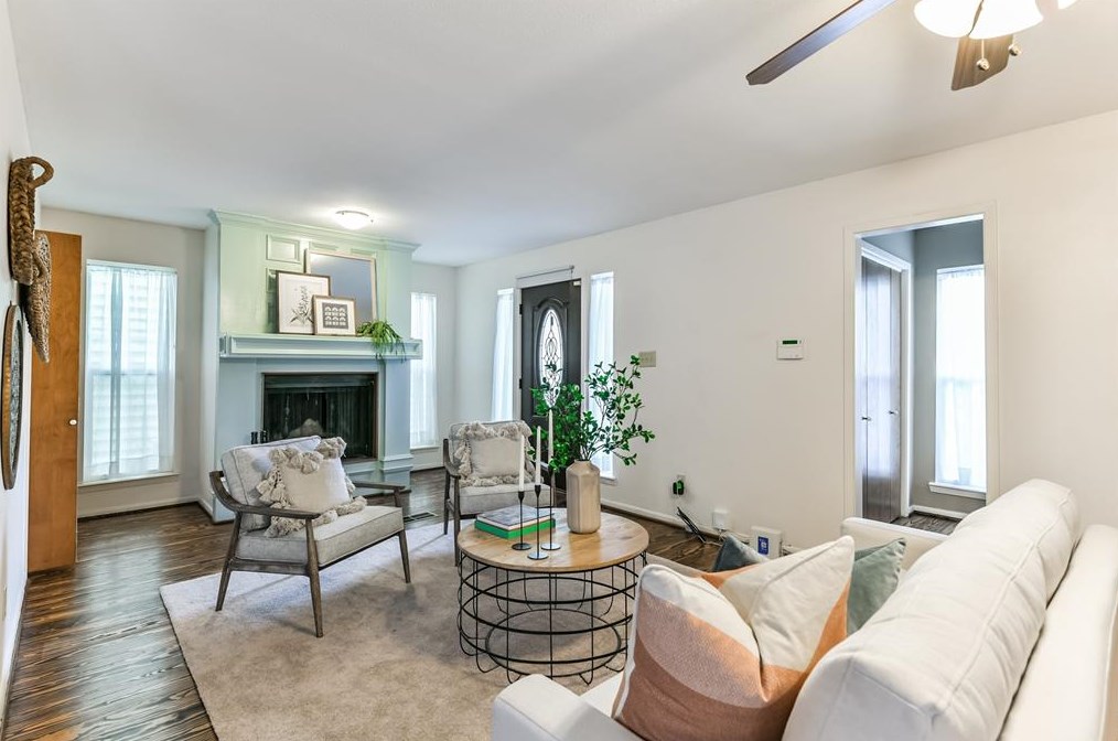 1219 Sealy St, Galveston TX 77550-4029 exterior