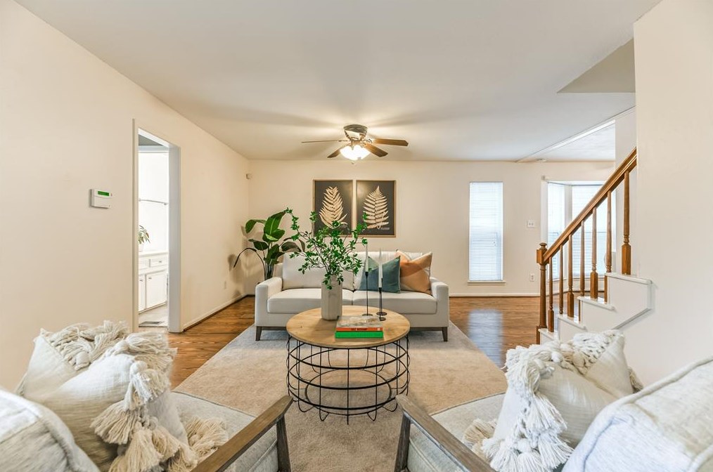 1219 Sealy St, Galveston TX 77550-4029 exterior