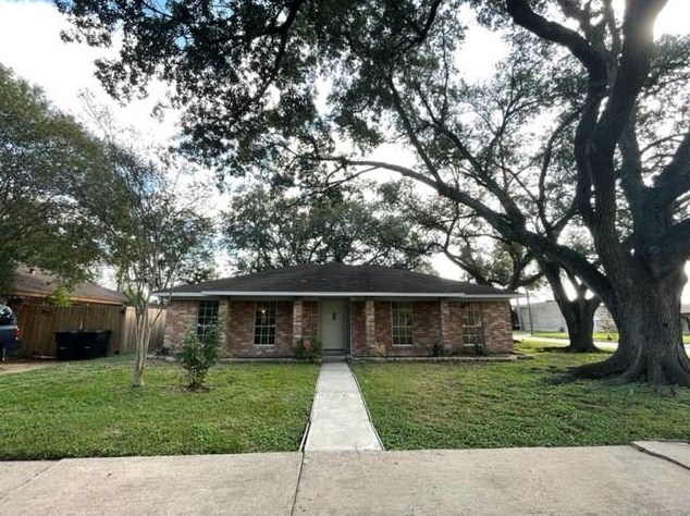 451 Gentilly Dr, Katy, TX 77450-2405