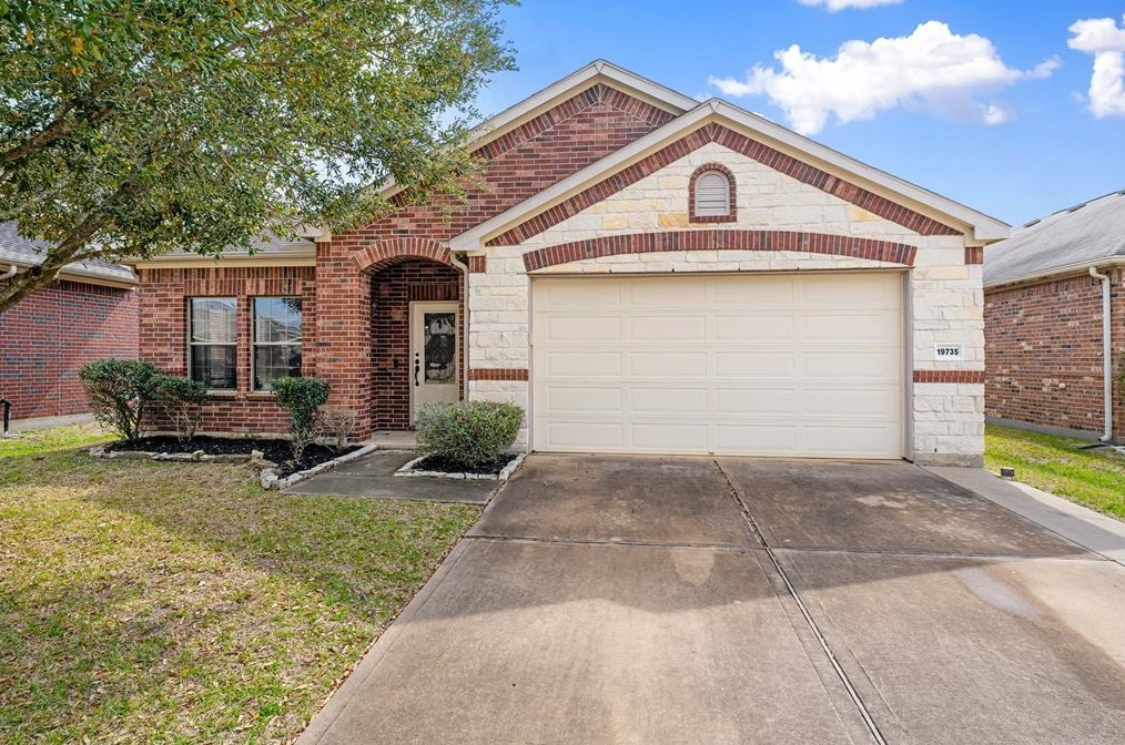 19735 Dayton Springs Dr, Cypress TX  77429-5654 exterior