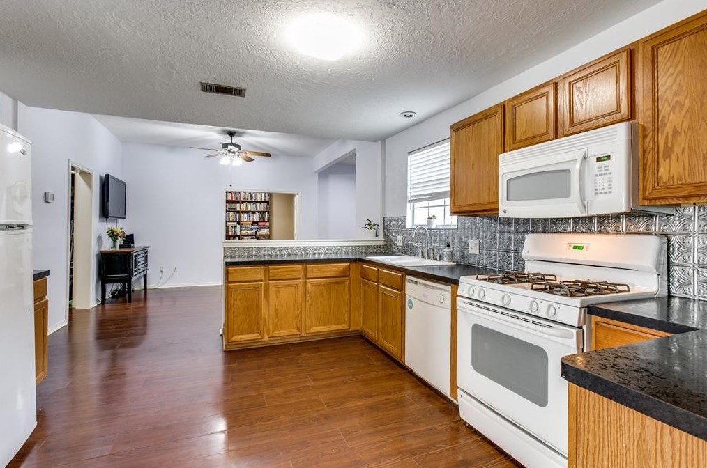 1136 Louise, Houston TX  77009-2958 exterior